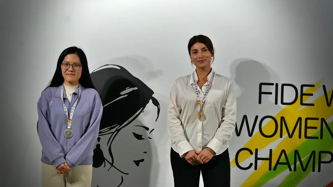 Hou Yifan and Ulviyya Fataliyeva