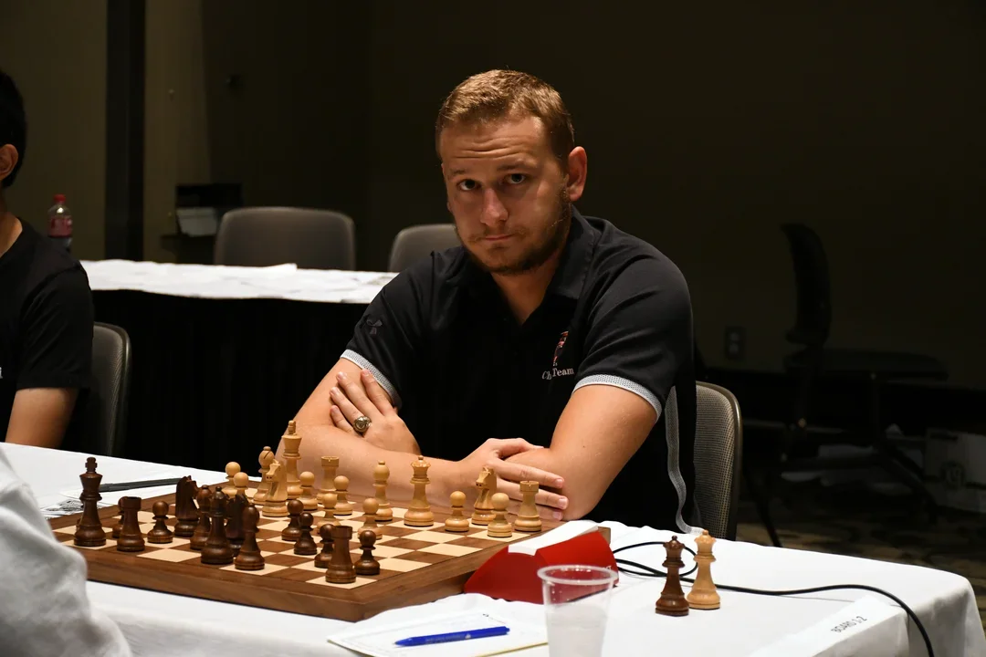 Aleksey Sorokin caught up with the leaders after a dominating positional victory (photo Daniel Day)