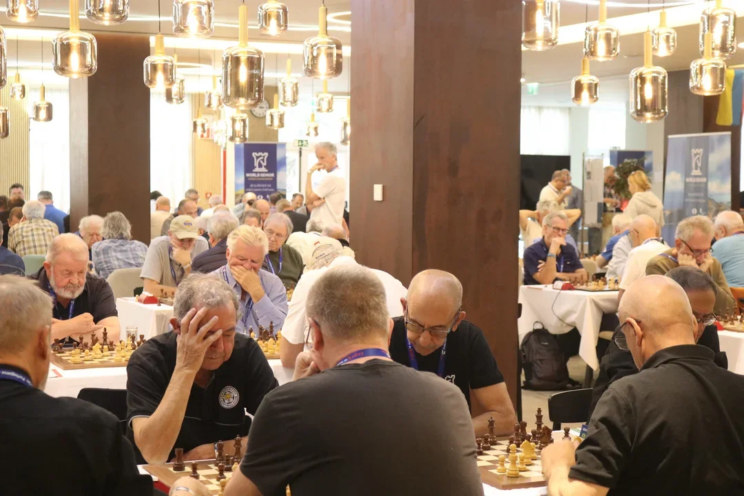 playing hall