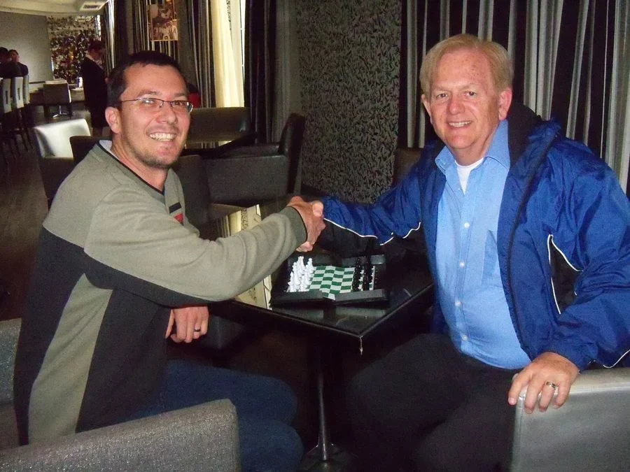 Dr Johann Buys shaking my hand.