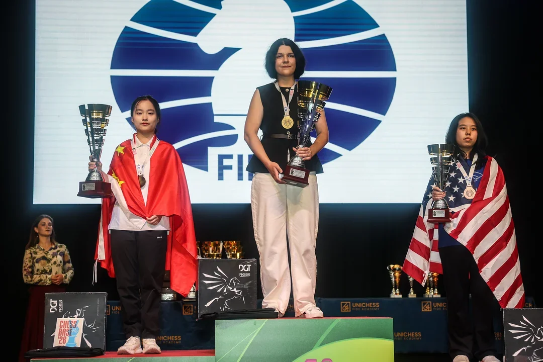 U-16 Girls podium