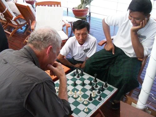 Gary, Crew member and Soe