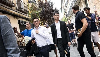 Caruana and Firouzja arriving at the event