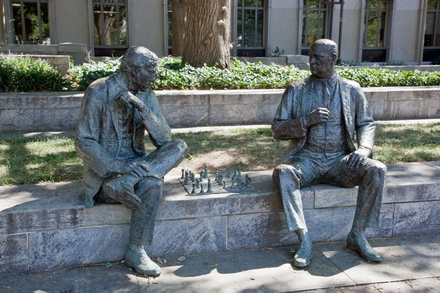Washington DC statue of chess players