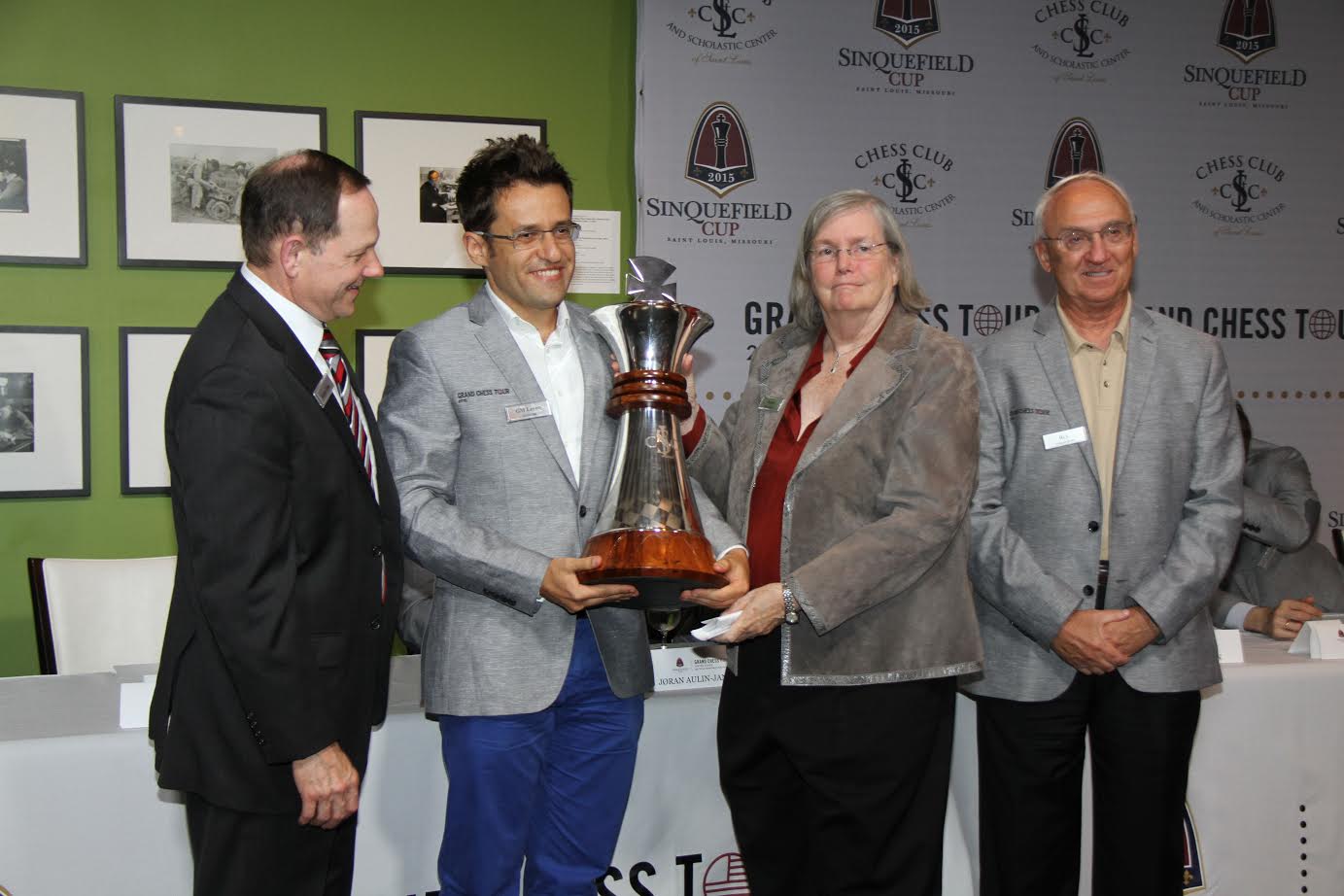 Mayor Francis Slay, Sinq Cup Champ Levon Aronian, Rex and Jeanne Sinquefield, Photo Cathy Rogers