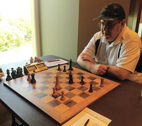 Minnetonka chess player shares lead at U.S. Chess Championship