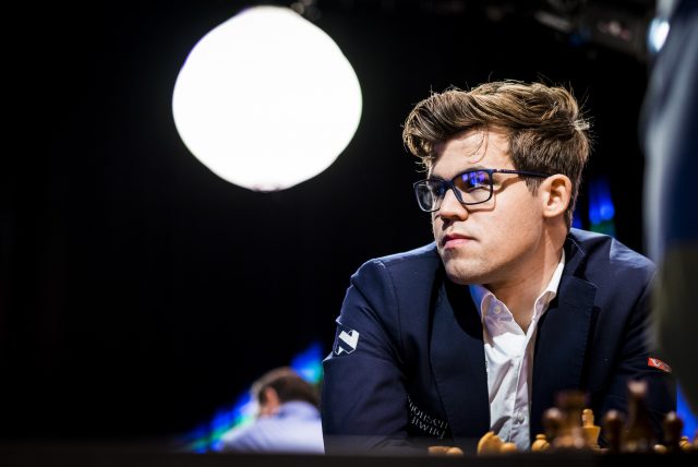 Wesley So and Magnus Carlsen lead the Gashimov Memorial after