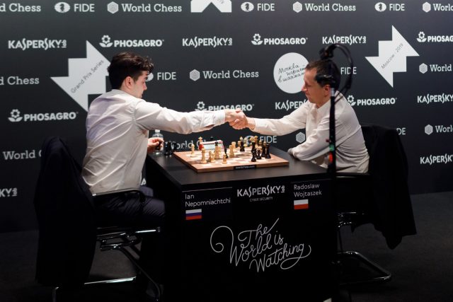 Nepomniachtchi wins Moscow Grand Prix