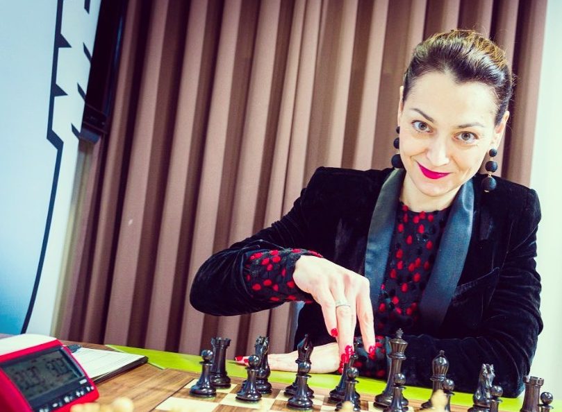 Isolated Queens: US Chess Women and Botez Live Host 2K Saturday