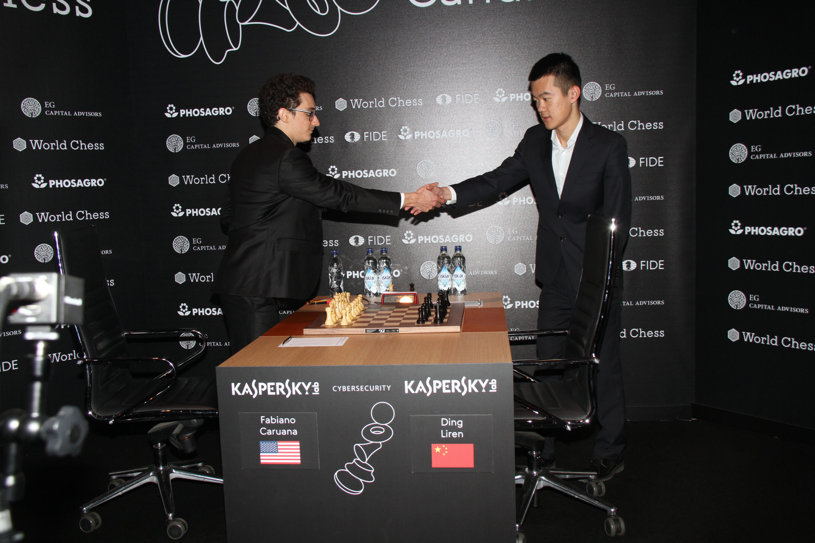 Caruana leads Grunge Candidates Tournament